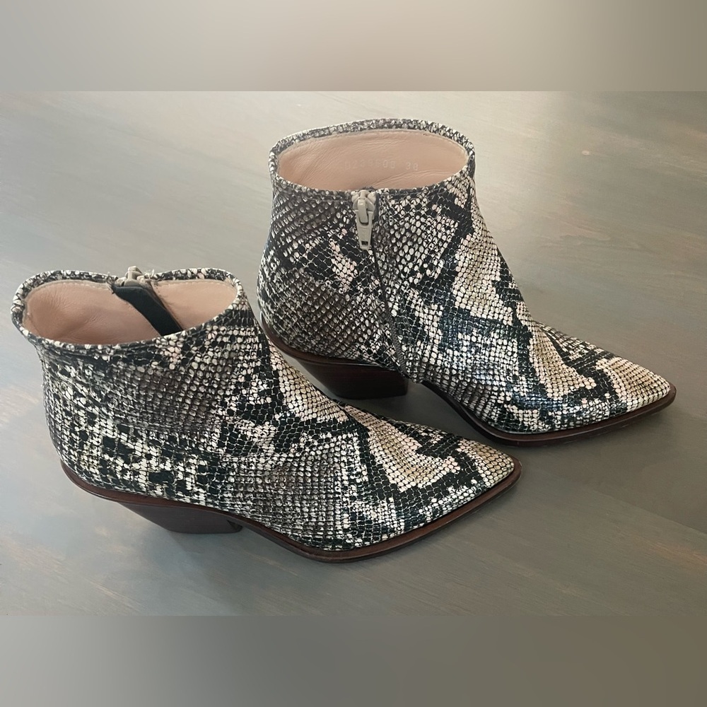 AGL Italy Women’s Python Leather Ankle Boots Size 38